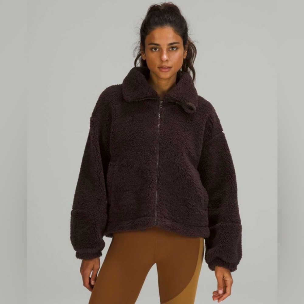 Lululemon brown Sherpa jacket cinchable size 4 NWOT